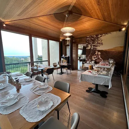 Agriturismo Vedova Farm stay *