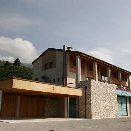 Agriturismo Vedova Farm stay *